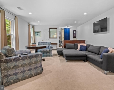 2557 Jigger Way - Photo Thumbnail 2