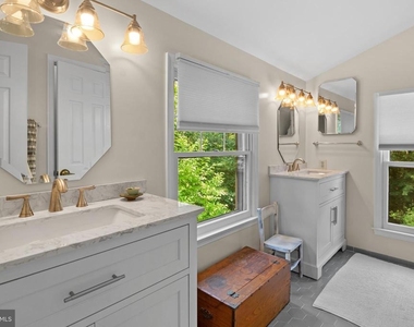 2557 Jigger Way - Photo Thumbnail 43