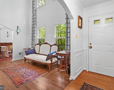 2557 Jigger Way - Photo Thumbnail 7