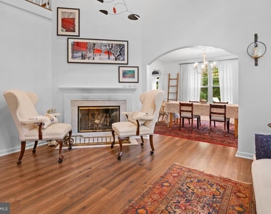 2557 Jigger Way - Photo Thumbnail 10