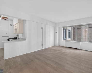 1711 Massachusetts Avenue Nw - Photo Thumbnail 7