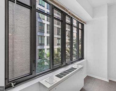 1711 Massachusetts Avenue Nw - Photo Thumbnail 11