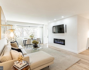 4201 Cathedral Avenue Nw - Photo Thumbnail 2