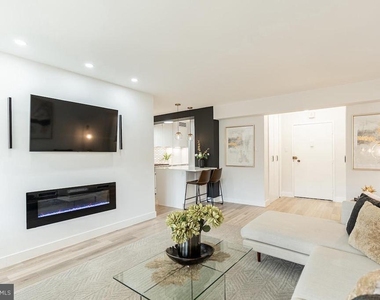 4201 Cathedral Avenue Nw - Photo Thumbnail 5