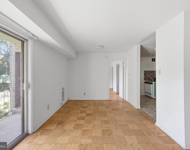 1303 Congress Street Se - Photo Thumbnail 8