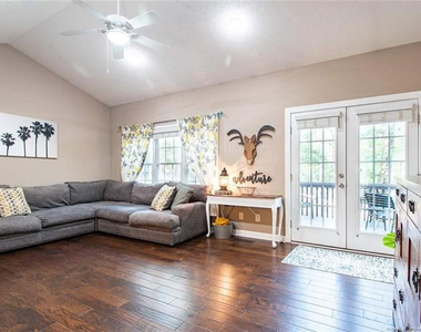 7000 Pine Road - Photo Thumbnail 2