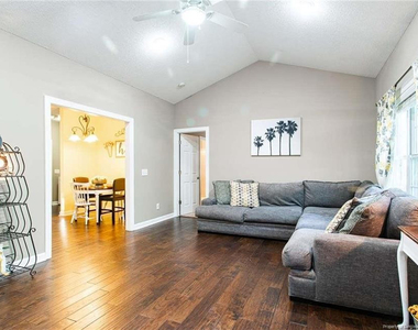 7000 Pine Road - Photo Thumbnail 4