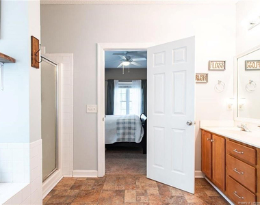 7000 Pine Road - Photo Thumbnail 14