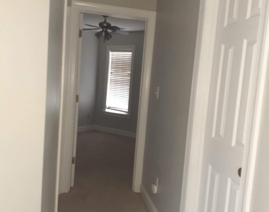 220 Whistling Swan Drive - Photo Thumbnail 7