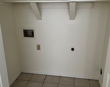 5406 Atascosa Dr - Photo Thumbnail 3