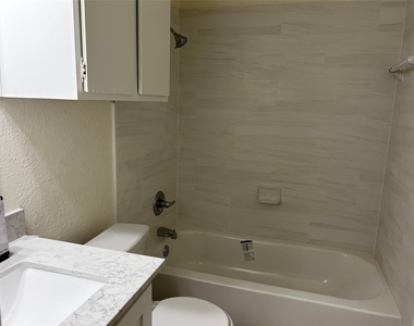 5406 Atascosa Dr - Photo Thumbnail 1
