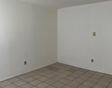 5406 Atascosa Dr - Photo Thumbnail 2