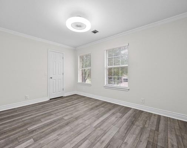 3917 Canyon Glen Cir - Photo Thumbnail 19