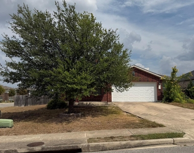 100 Carol Ave - Photo Thumbnail 21