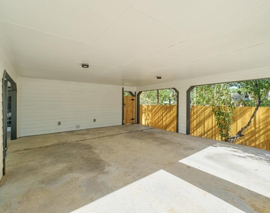 7600 E Woodstone Cv - Photo Thumbnail 21