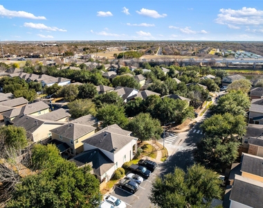 1520 Huckleberry Ln - Photo Thumbnail 39