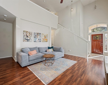 1520 Huckleberry Ln - Photo Thumbnail 4