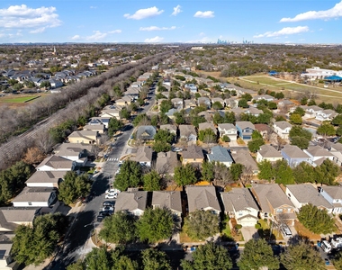 1520 Huckleberry Ln - Photo Thumbnail 38