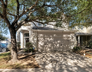 1520 Huckleberry Ln - Photo Thumbnail 2