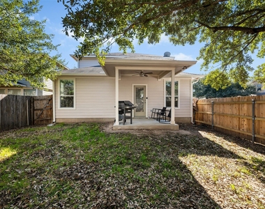 1520 Huckleberry Ln - Photo Thumbnail 33