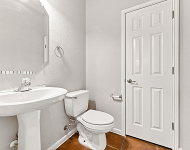 15616 Belfin Dr - Photo Thumbnail 12