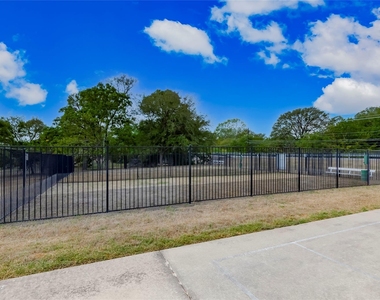 3507 Crownover St - Photo Thumbnail 35