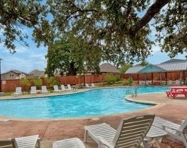 2021 Garretts Way - Photo Thumbnail 12