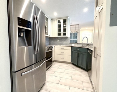 500 Sandiron Circle - Photo Thumbnail 12