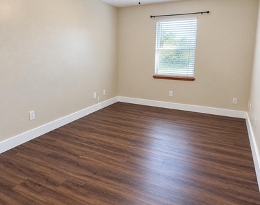 9089 Forgemaker Court - Photo Thumbnail 16