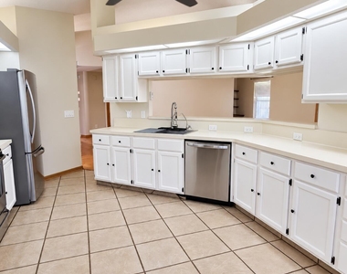 9089 Forgemaker Court - Photo Thumbnail 6
