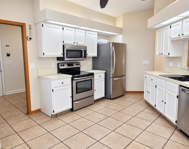 9089 Forgemaker Court - Photo Thumbnail 5