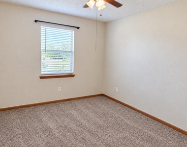 9089 Forgemaker Court - Photo Thumbnail 14