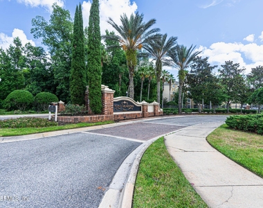 7801 Point Meadows Drive - Photo Thumbnail 34