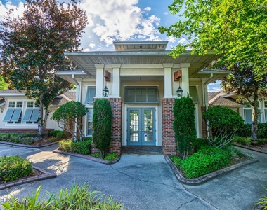 7801 Point Meadows Drive - Photo Thumbnail 16