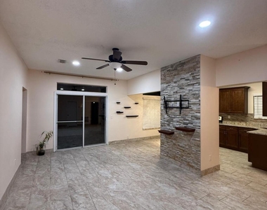12381 Mastin Cove Road - Photo Thumbnail 13