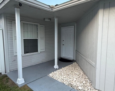 12381 Mastin Cove Road - Photo Thumbnail 6