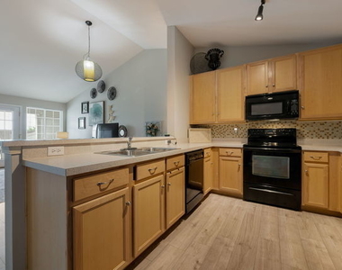 154 Bertram Drive - Photo Thumbnail 2