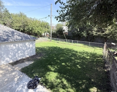 13727 S Homan Avenue - Photo Thumbnail 8