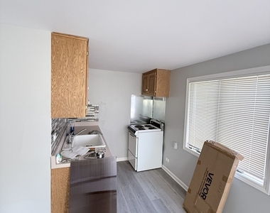 13727 S Homan Avenue - Photo Thumbnail 5