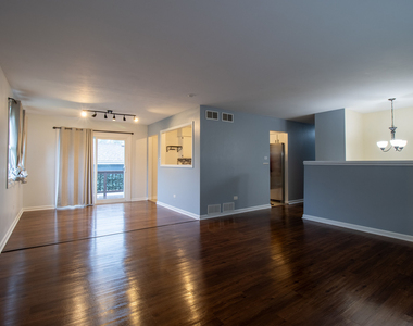 500 N Westwood Avenue - Photo Thumbnail 5