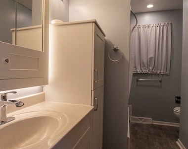 500 N Westwood Avenue - Photo Thumbnail 19