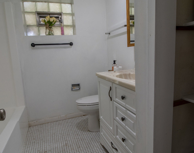 500 N Westwood Avenue - Photo Thumbnail 30