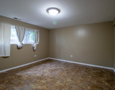 500 N Westwood Avenue - Photo Thumbnail 27
