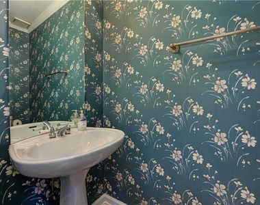 6310 Black Oak Drive - Photo Thumbnail 21