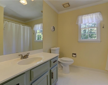 6310 Black Oak Drive - Photo Thumbnail 32