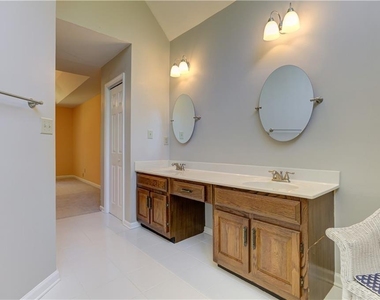 6310 Black Oak Drive - Photo Thumbnail 26
