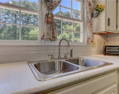 6310 Black Oak Drive - Photo Thumbnail 18