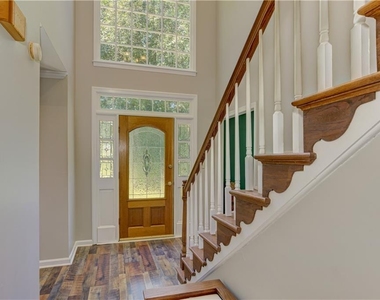 6310 Black Oak Drive - Photo Thumbnail 5