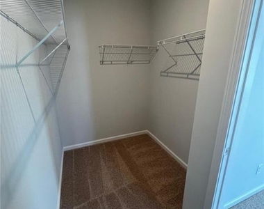 700 Payton Lane - Photo Thumbnail 14