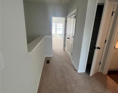 700 Payton Lane - Photo Thumbnail 17